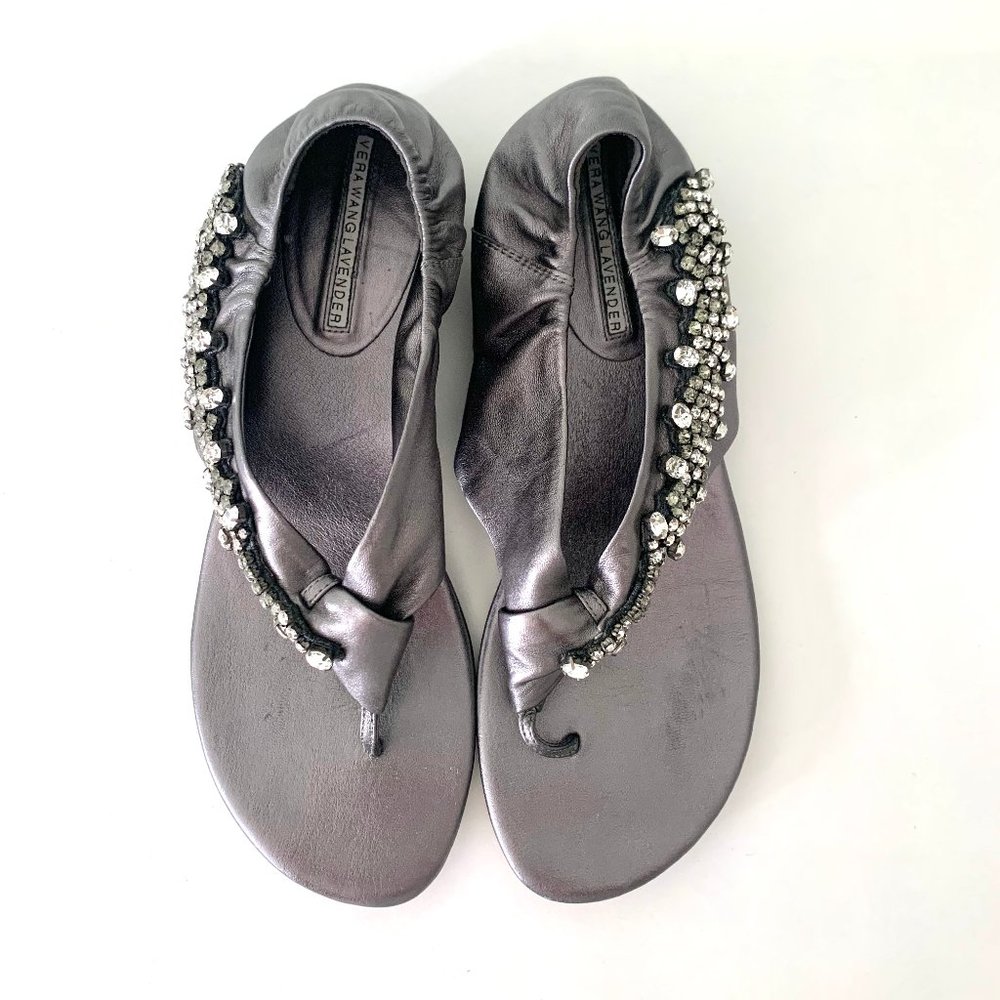 Vera Wang Lavender Label Pewter/Silver Rhinestone Thong Sandal Flats Size 7.5